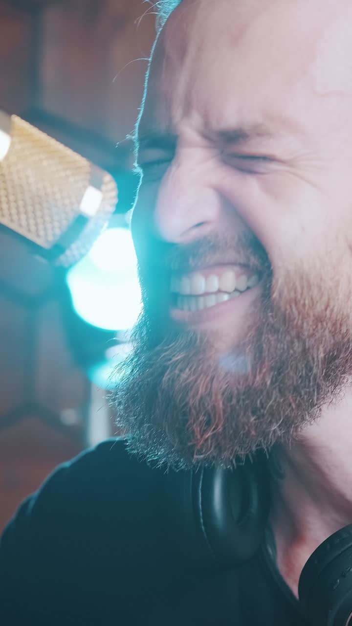 Engaging conversation under neon lights in an urban cafe setting
