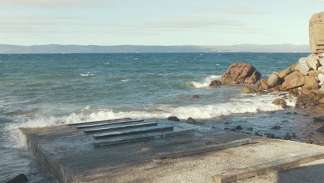 Mar-Tormentoso-Visto-Desde-Skala-Sikamineas-Mirando-A-Turquía