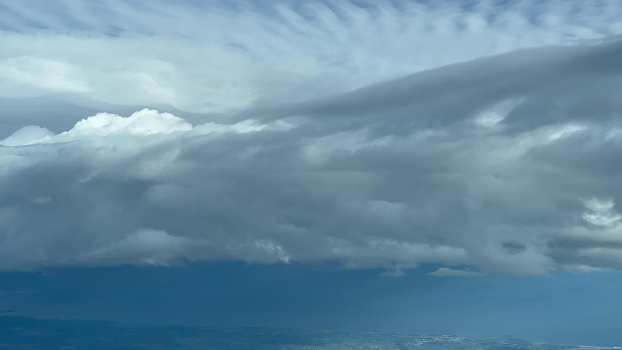 비행기 조종석에서 찍은 독점 사진