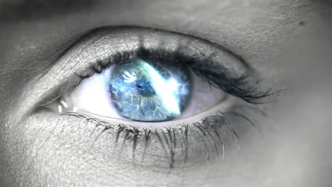 Close-up-of-human-eye-with-globe