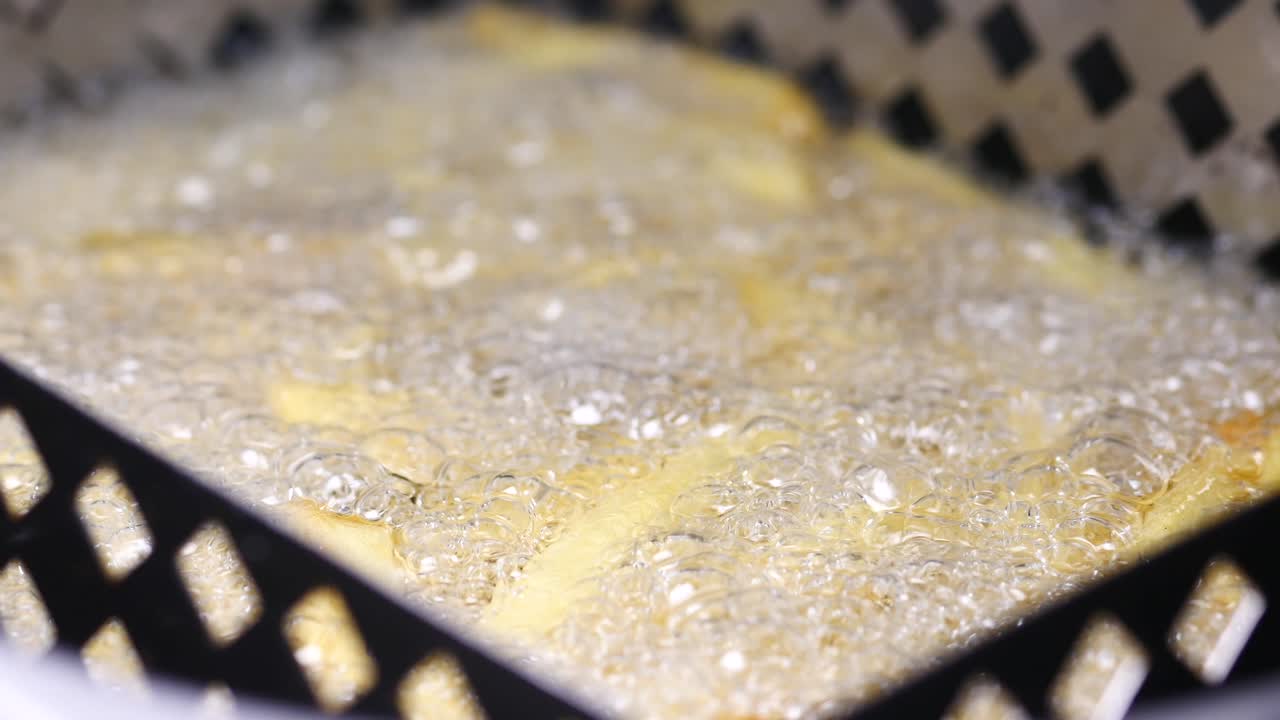 프렌치 프라이가 깊게 기