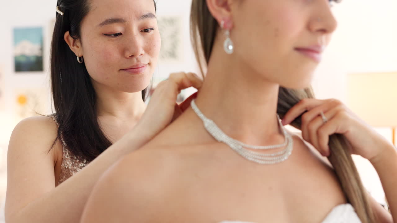 결혼식, 보석과 신부와 함께 다이아몬드