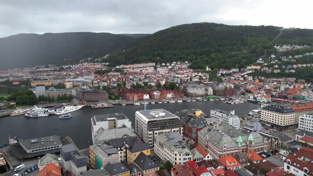 ciudad portuaria de bergen en noruega