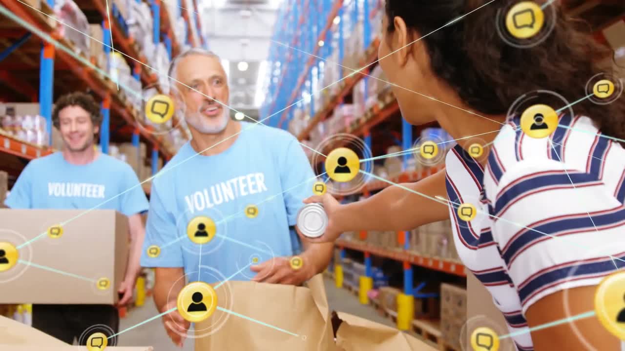 animación de la red de conexiones entre diversos voluntarios en el almacén