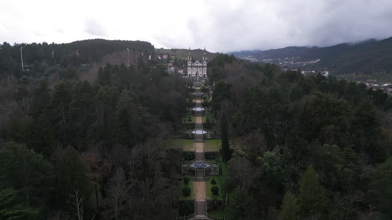 vista aérea del santuario de nuestra señora de los remedios, lamego, portugal