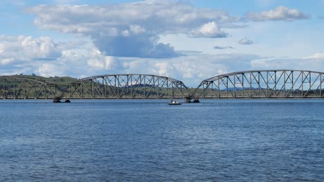 the bethanga bridge, across lake hume, near albury, north-east victoria, australia