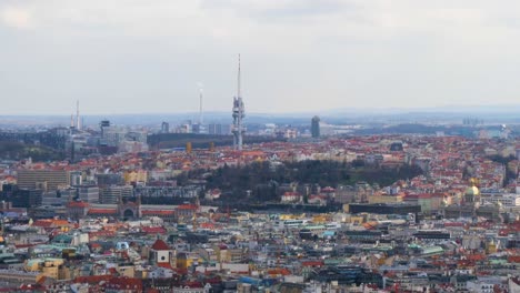 zizkov-fernsehturm in prag, tschechische republik