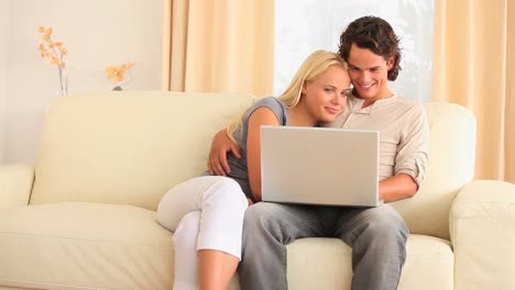 Young-couple-surfing-the-web-together