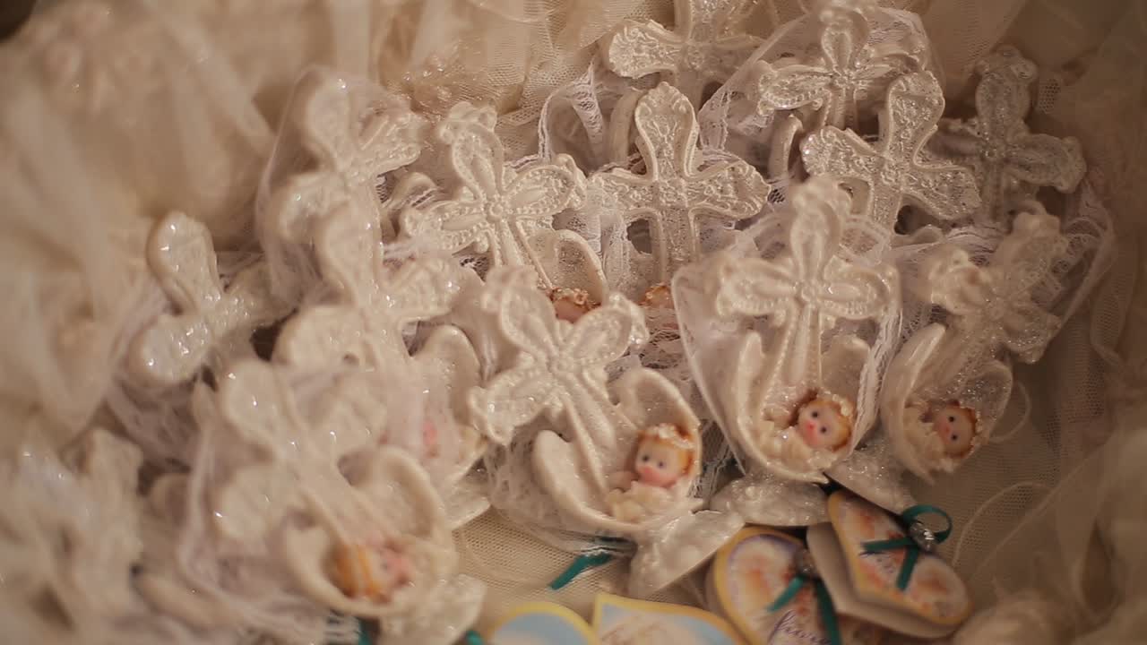 regalos religiosos para el bautismo de bebés