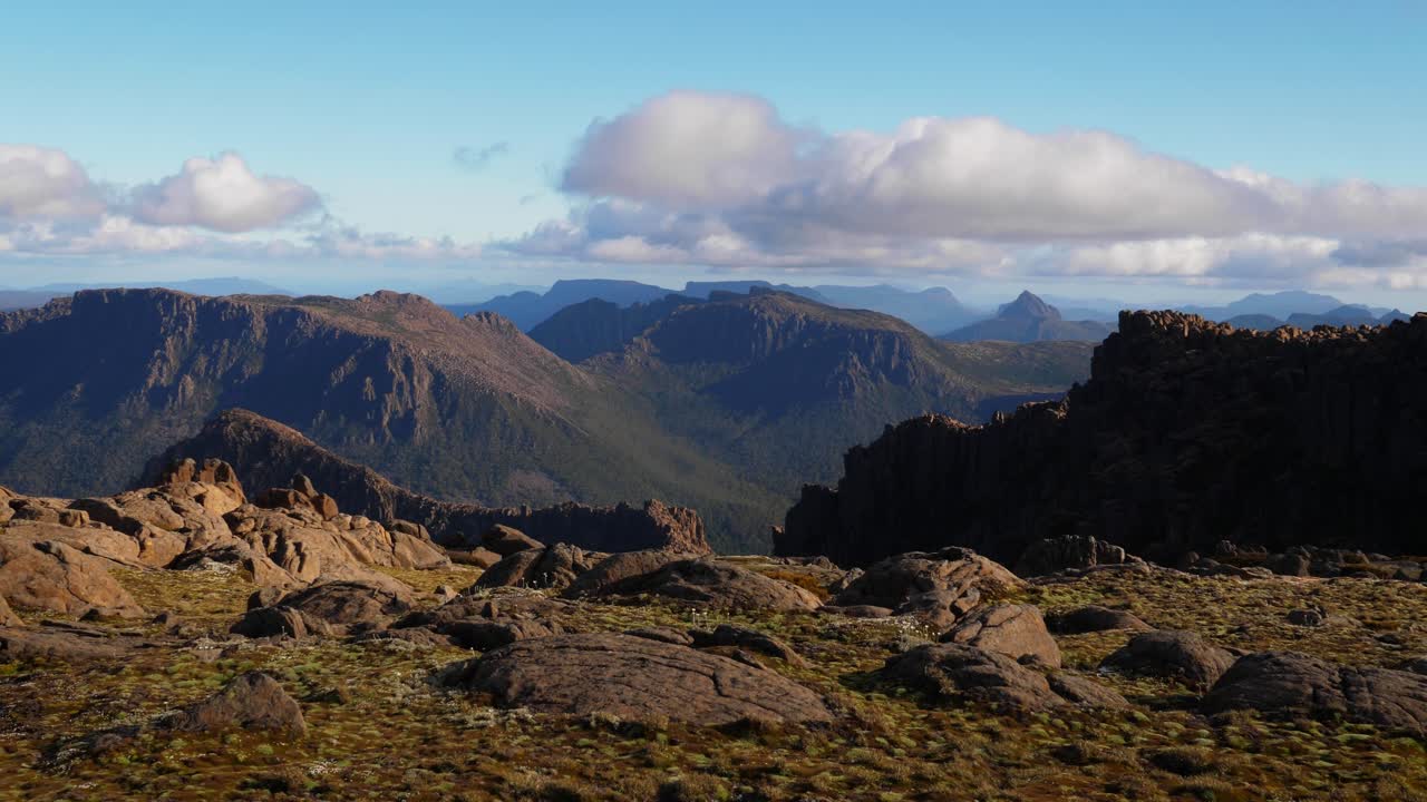 cumbre del monte ossa, tasmania, australia