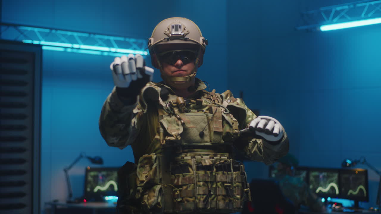 personal militar en entrenamiento de realidad virtual