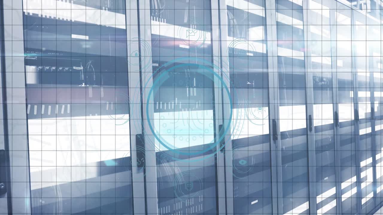 Animazione di elaborazione dati e icone aziendali su sala server