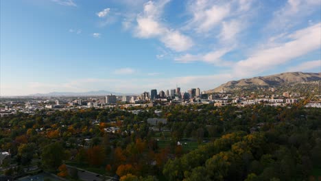 Cityscape-of-Salt-Lake-City,-Utah-in-USA