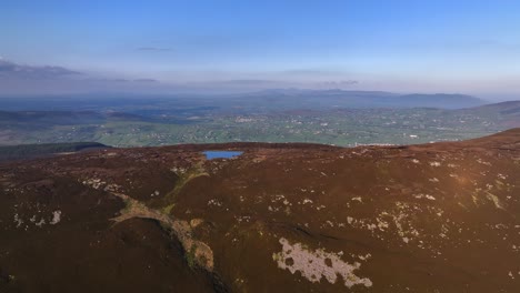 Slieve-Gullion,-Condado-De-Armagh,-Irlanda-Del-Norte,-Mayo-De-2023