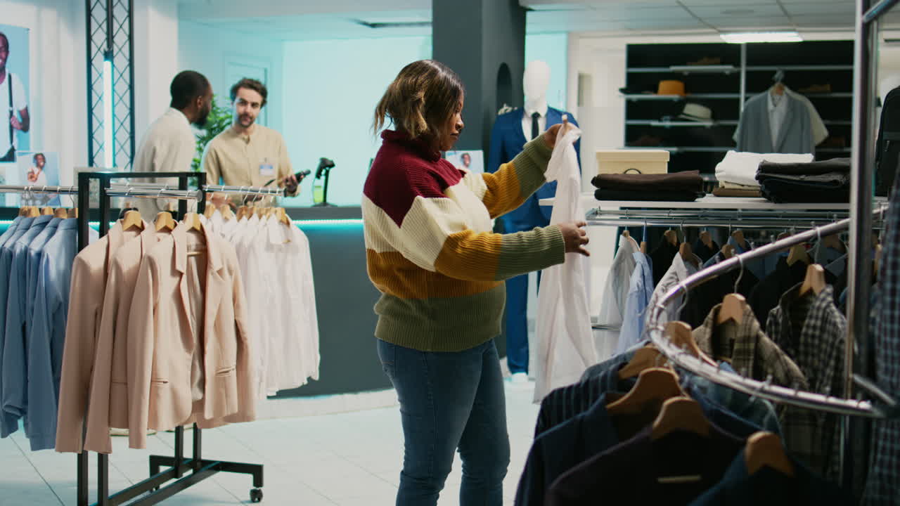 Fashion store with customers and employees