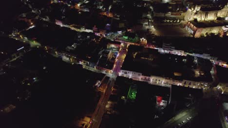 Toma-Aérea-Nocturna-De-Las-Escaleras-Del-Reloj-Floral-De-Atlixco-Puebla