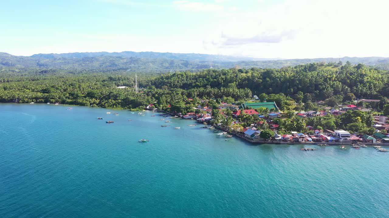 hermoso paisaje tropical en el sur de leyte filipinas en el verano - toma aérea