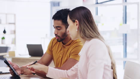 planificación, tableta y trabajo en equipo de personas de negocios