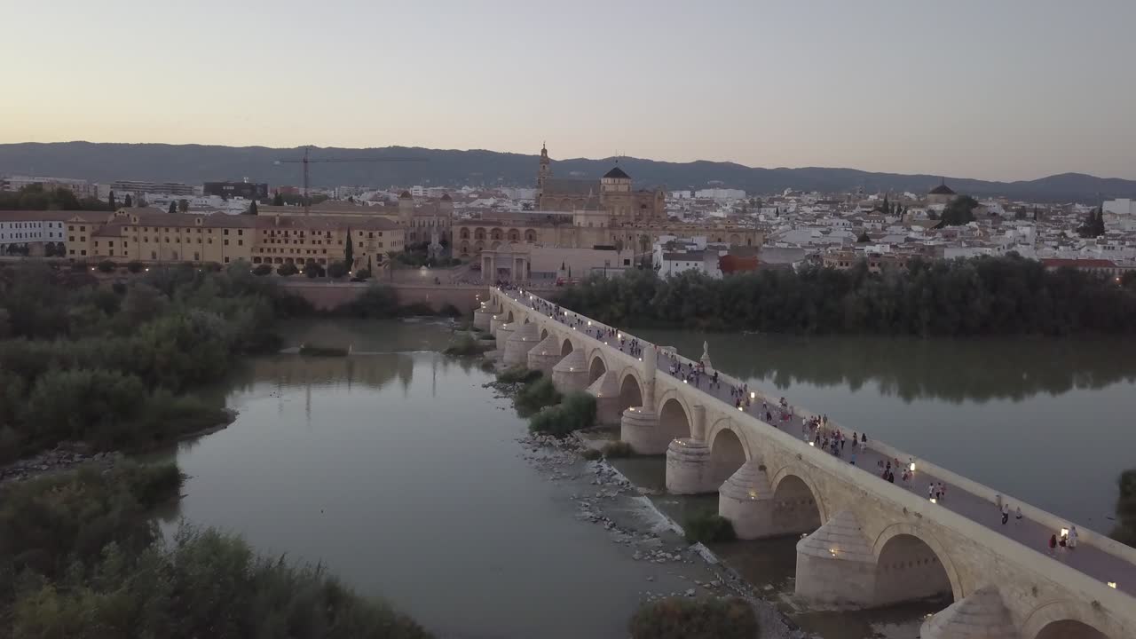 Vista aérea de Córdoba com pontos turísticos, Andaluzia, Espanha