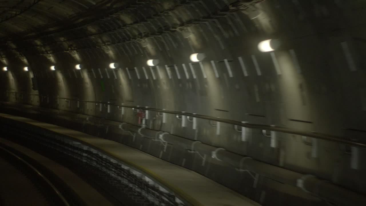 toma 4k del transporte público de kuala lumpur