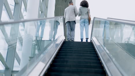 Back,-airport-or-travel-and-business-people