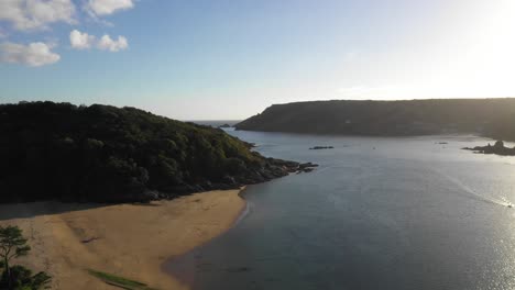 Salcombe-Langsames-Ausschwenken-Strand-Devon-Großbritannien