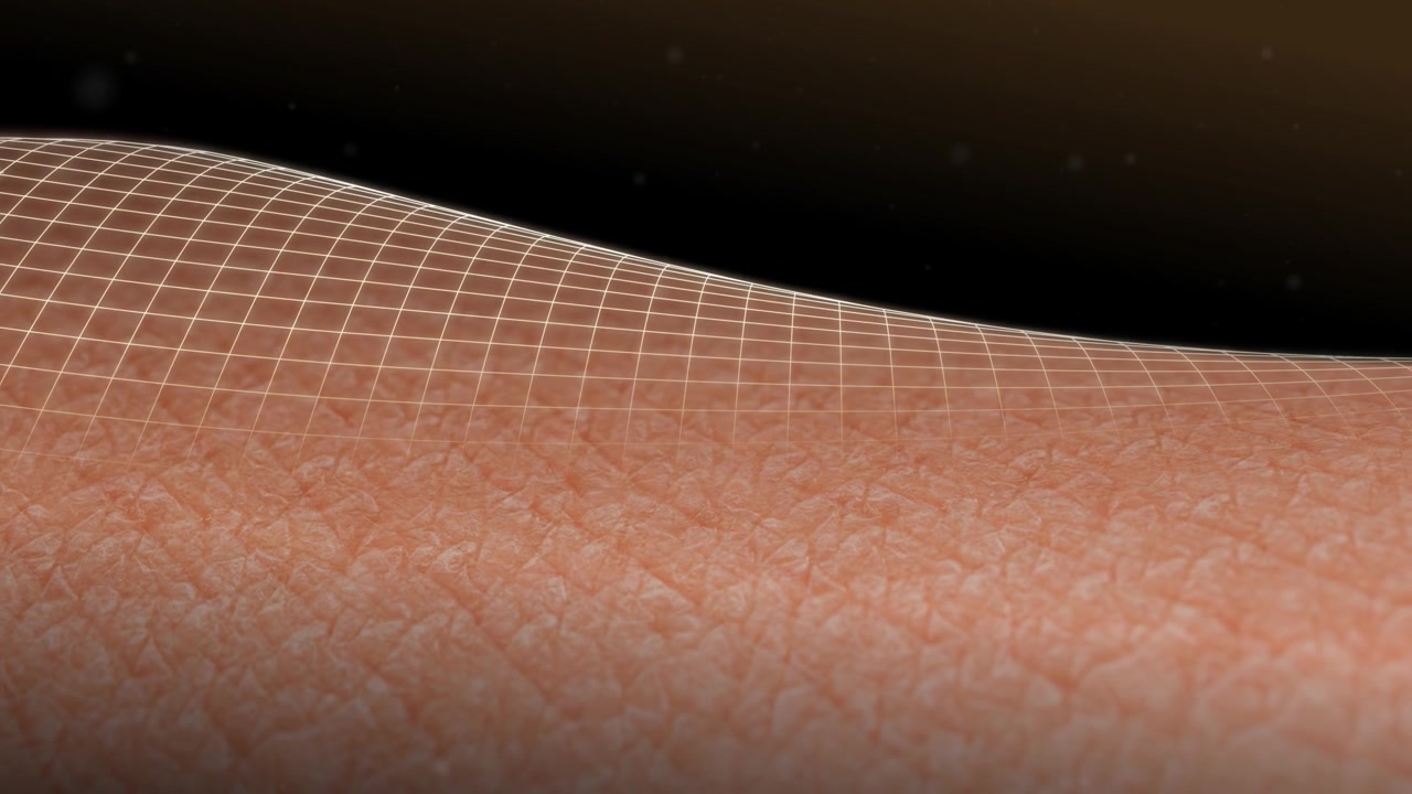 Trattamento riparatore della pelle con siero. Cura della pelle al collagene liquido. Bolle di essenza cosmetica che si infondono nella struttura delle cellule della pelle. 4K.
