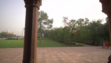 Panning-Shot-of-a-Colonnade-in-India