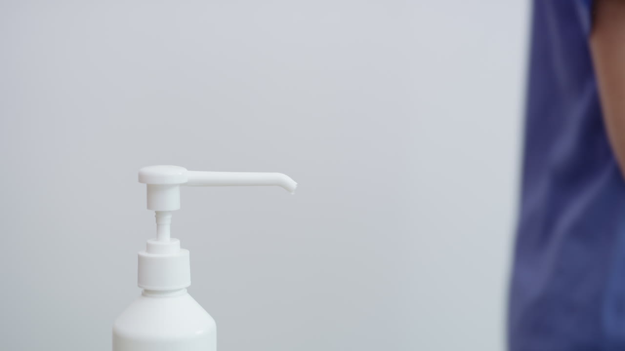 환자를 보호하고 손을  ⁇ 으세요!