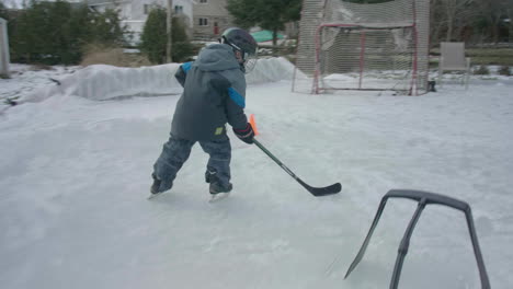 hockey kid skating showing his moves