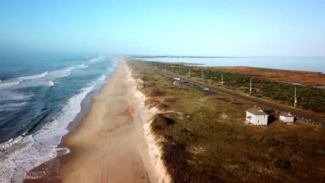 Los-Bancos-Exteriores-De-La-Antena-De-Carolina-Del-Norte-Como-Tiro-De-Frisco-Nc,-Frisco-Carolina-Del-Norte