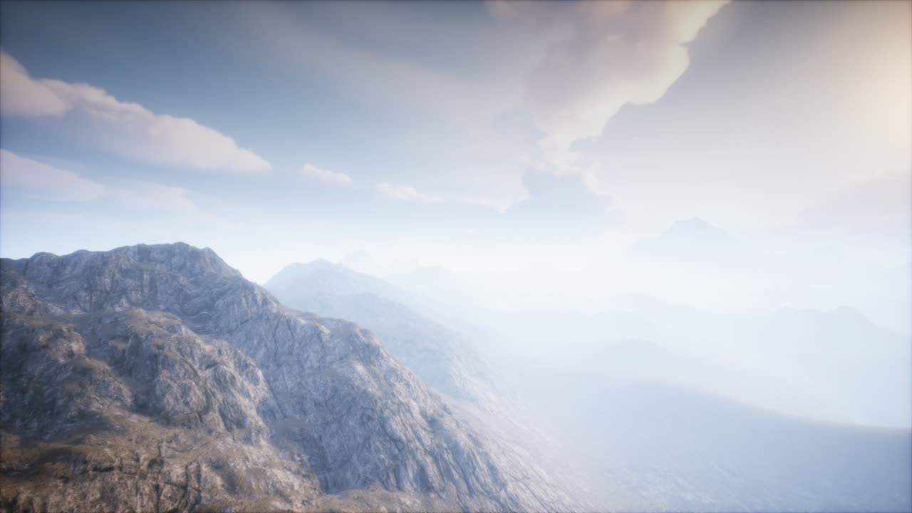 paisaje del cráter del volcán con niebla