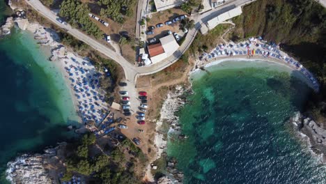 vista aérea de la playa de porto timoni en la isla de corfú, grecia