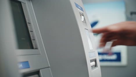 using atm with a smartphone