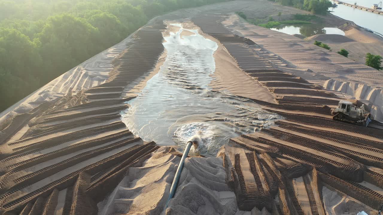 모래 굴착 작업