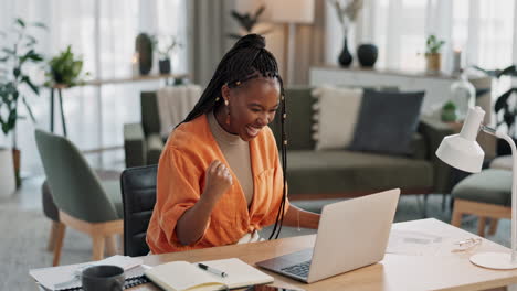 Black-woman,-achievement-in-home-office