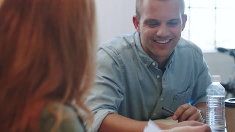 entrevista, contrato y contratación con los recursos humanos