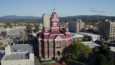 Exterior-Of-Red-Brick-Complex-Of-Whatcom-Museum-In-Bellingham,-Washington,-USA