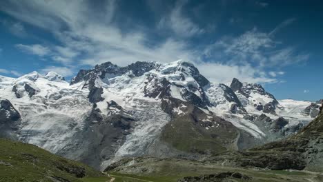 vista de senderismo de matterhorn 4k 02