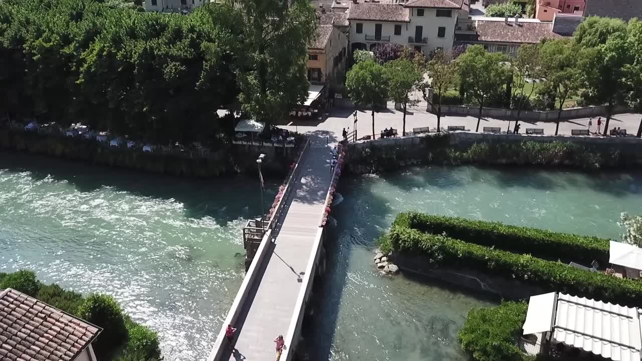borghetto sul mincio: puente visto desde el aire