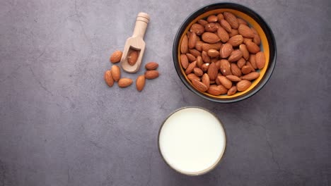 las almendras y la leche de almendras