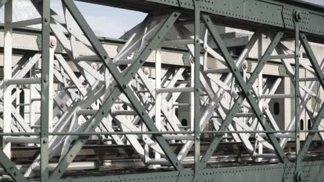 puente con tren