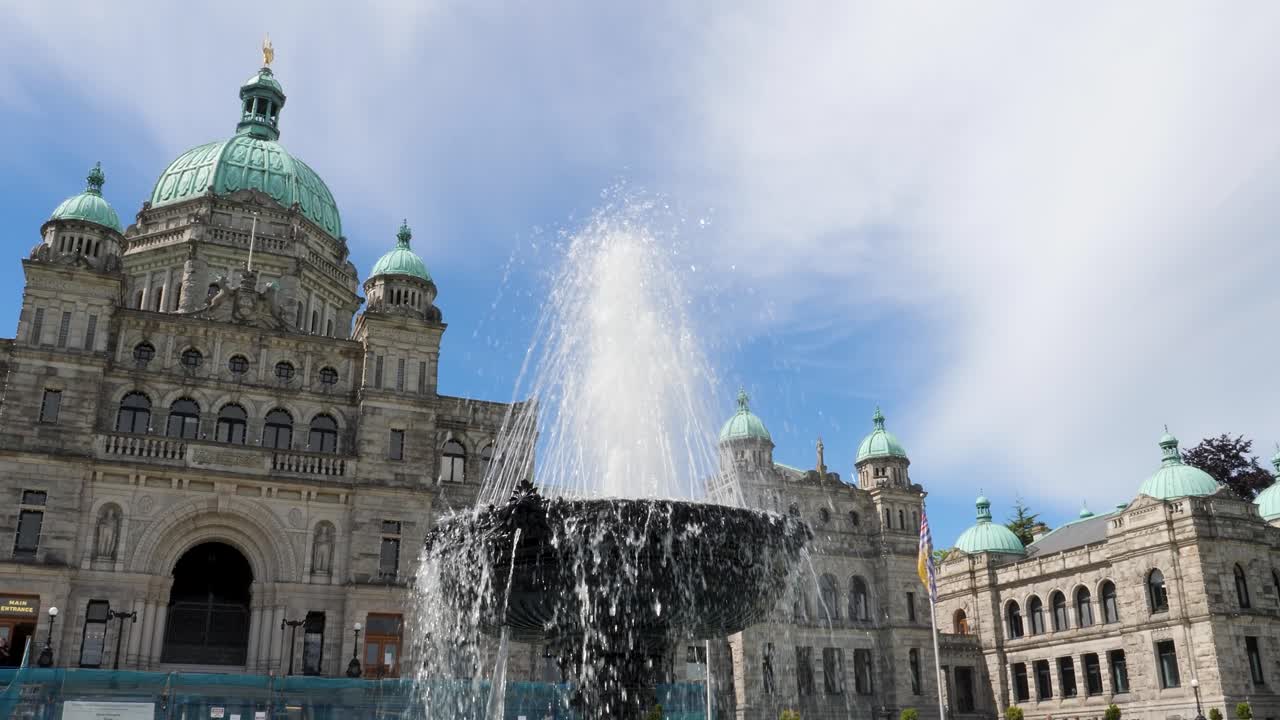 The Centre Fountain and the Parliament Buildings in Victoria, Canada, British Columbia.
