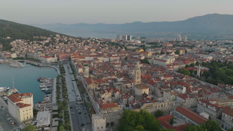 AERIAL-Shot-of-the-city-of-Split-in-Croatia,-Europe-2