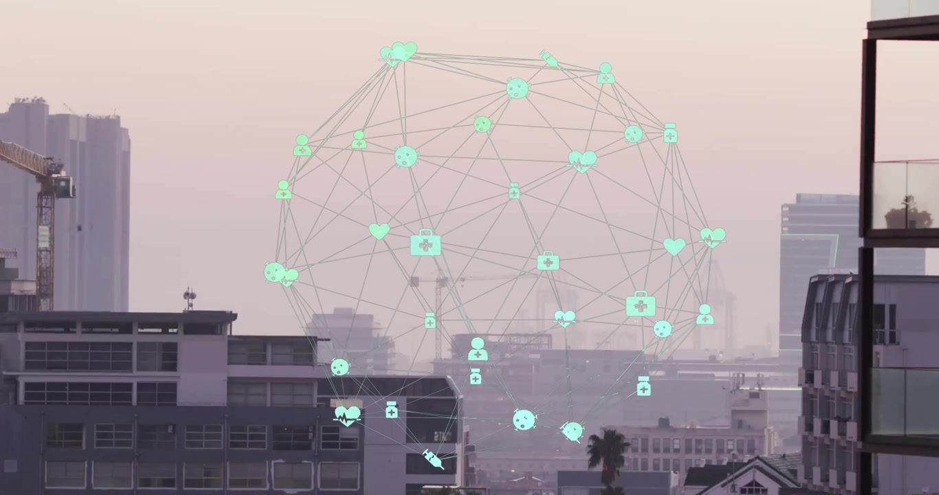 Un debole punto turchese appare sopra lo skyline, collegando icone in una sfera che mostra una rete di dati.
