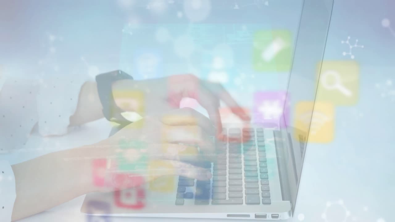 노트북을 사용하여 사람을 통해 통계 및 데이터 처리의 애니메이션