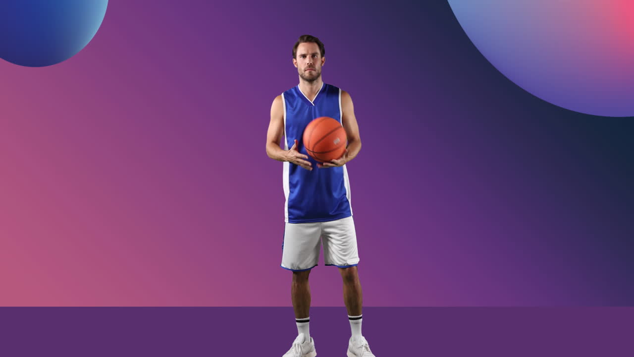 animación de un jugador de baloncesto caucásico con una pelota sobre bolas púrpuras y azules.
