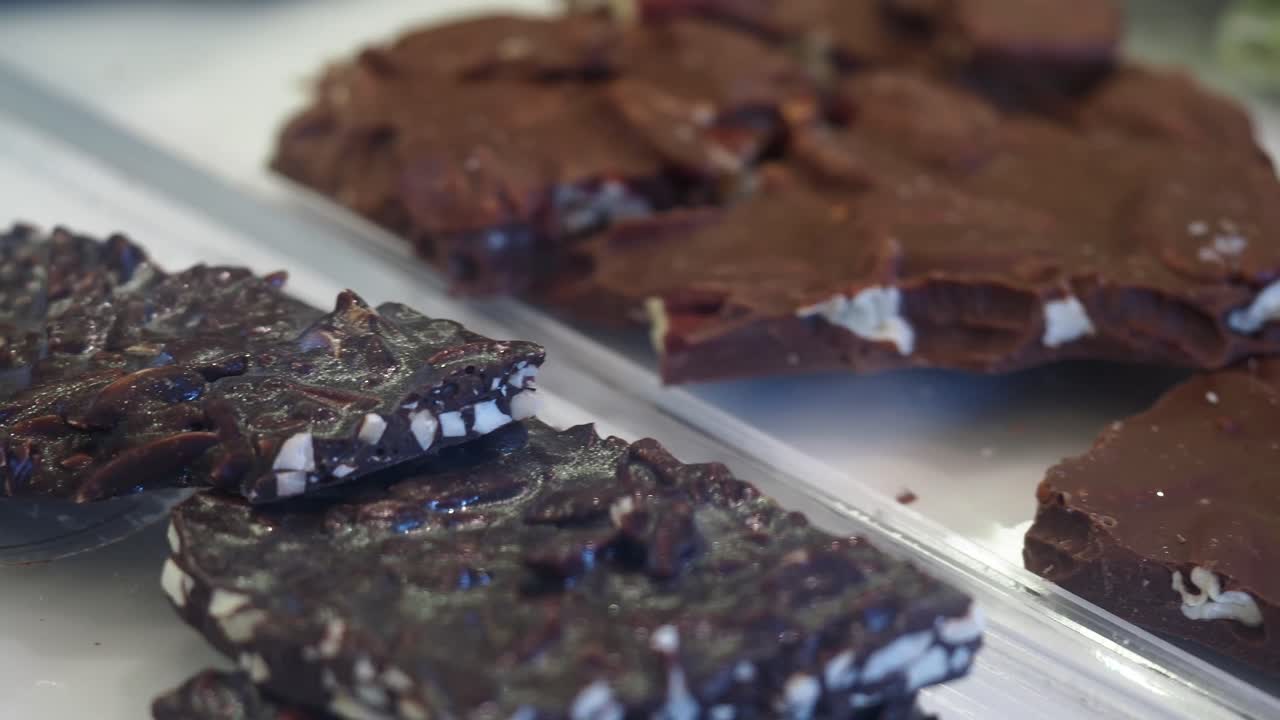 Chocolate almond bark