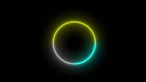 resumen colorido de círculo de neón llama brillante parpadeante bucle de animación al azar en un fondo negro.