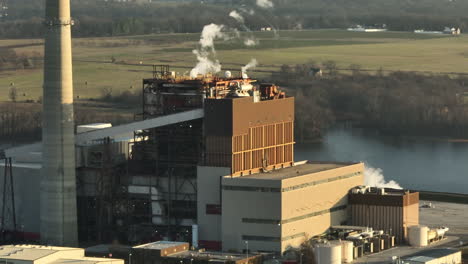 Flint-Creek-Power-Plant-By-The-Swepco-Lake-In-Benton-County,-Arkansas